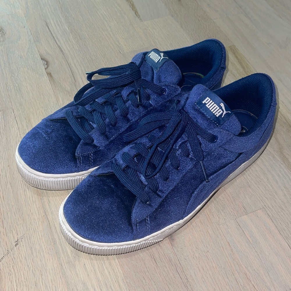 Blue Velvet Puma Soft Foam Insert Sneakers Size 9